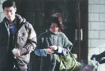 《华西都市报》:偷拍赵薇的经历