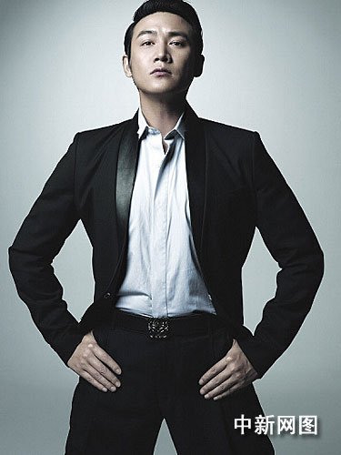  陆毅 另类 大片 曝光 弃阳光偶像演绎都市熟男(图