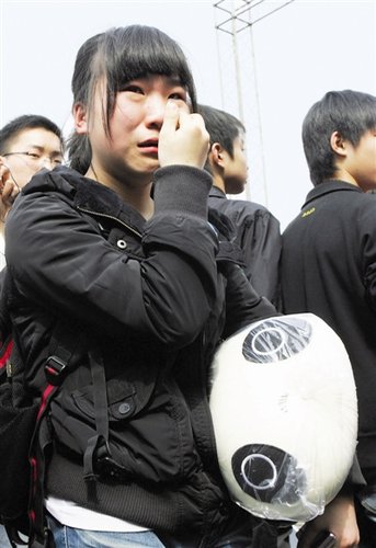 郭敬明武汉签售粉丝疯狂 活动被迫提早结束【图】