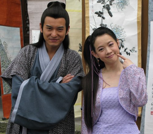 袁文康英雄救美 与曾宝仪上演人妖恋(图)_娱