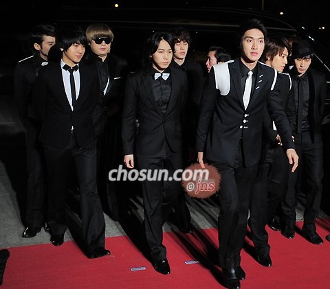 《灰姑娘姐姐》热播 SUPER JUNIOR演唱主题曲