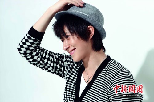 韩庚阳光写真曝光 合约官司将落幕欲单飞(图)