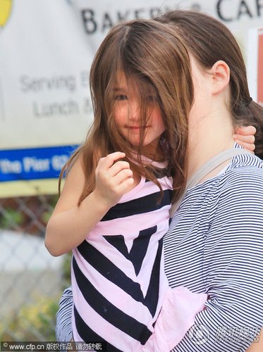 阿汤嫂无暇照顾千金小苏瑞头发凌乱没兴趣玩耍_