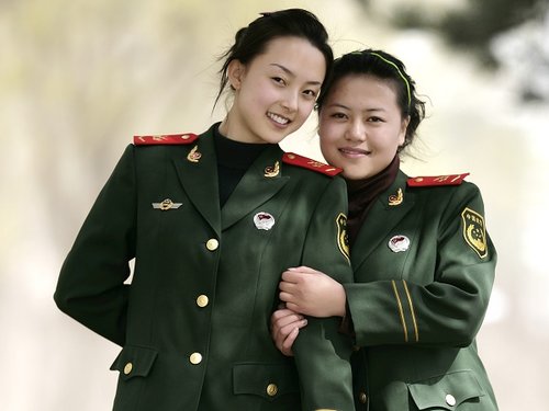 西宁军中绿花姐妹花 青海武警文工团台柱子2;; "花儿朵朵"西宁赛区