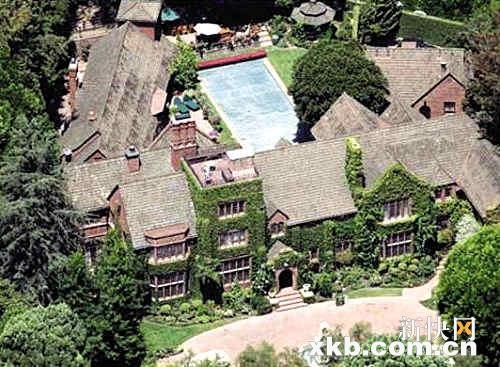 深陷“逃税门” 尼古拉斯·凯奇再度卖房还债