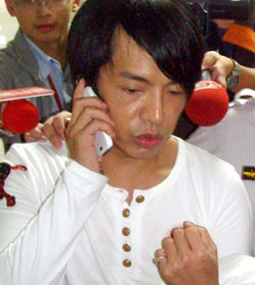 大炳三度吸毒因新交男友?长期面临黑道讨债