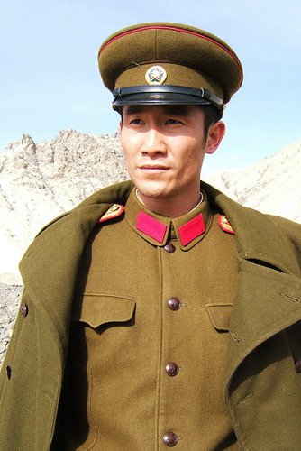 奇道钟爱英雄人物 《雪域天路》后还想演军人