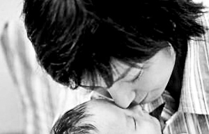 “赵薇母女图”曝光 传其在2008年注册结婚【图】