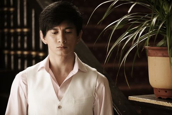 吴奇隆穿越后打推理牌 《江湖奇案》全国首播