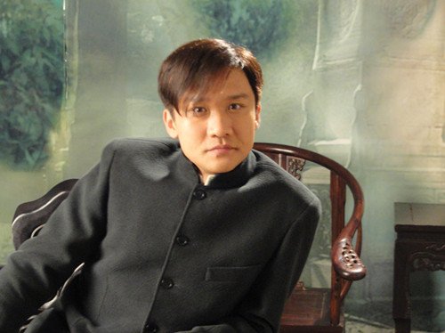 黄志忠《红槐花》用情至深 等待伊人望眼欲穿