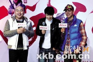 小沈阳邀赵本山春晚同唱《大笑江湖》主题曲