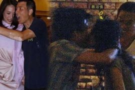 每日娱乐:倪萍不堪回首离婚内幕 杨幂遭强吻照