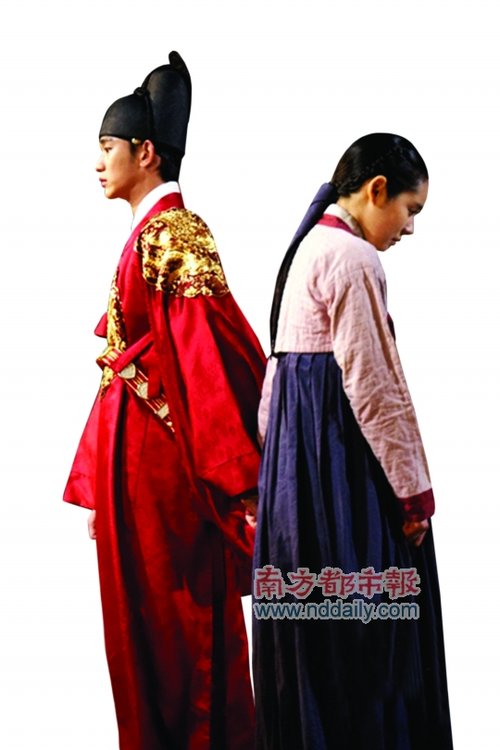 南都：《拥抱太阳的月亮》是剧荒时期的救星