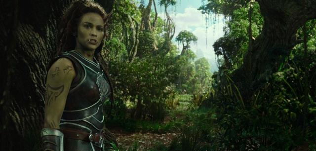 宝拉·巴顿《魔兽》半兽人迦罗娜幕后花絮曝光