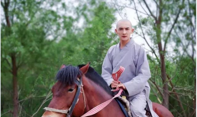 古亚鹏主演电影《和尚进城》被称最帅和尚