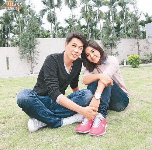 Ella不负众望五月做人妻 Hebe姐妹感动落泪