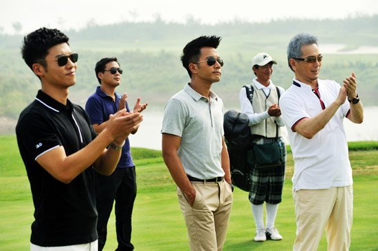 《盛夏晚晴天》关注数领先 被评有野心的偶像剧