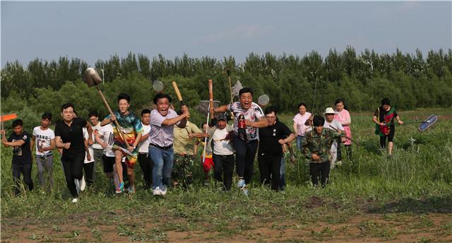 《槑头槑脑》铁岭杀青，宋晓峰演绎乡村爱情番外篇