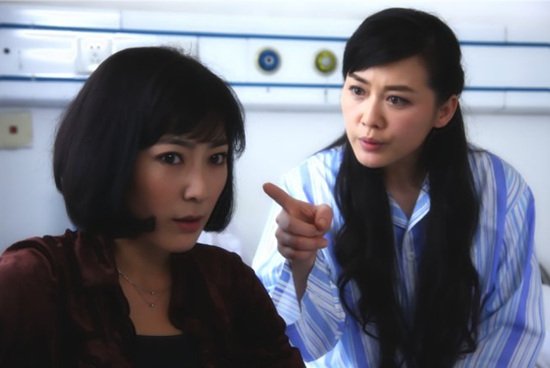 《罗曼史》热播 李琳成风雨中摇曳的女人花