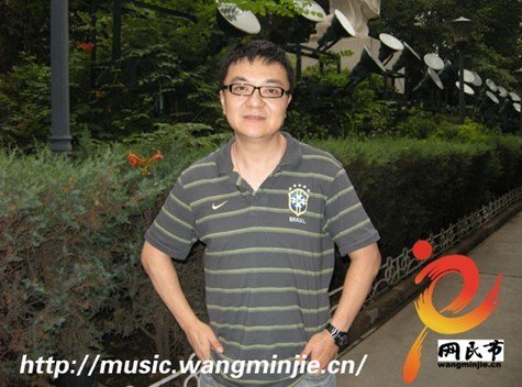 名主持董路报名支持中国互联网原创音乐大赛