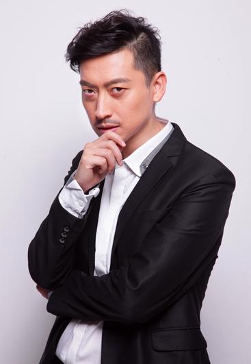 《暗黑者》点击破两亿 曲少石型男魅力持续绽放