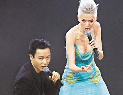 大耳机:似是故人来 怀念 梅艳芳逝世 十周年_娱