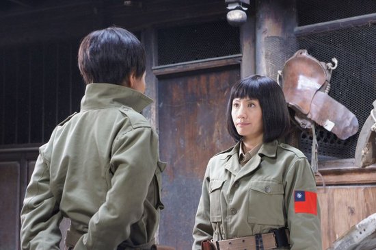 《天堂马帮》热拍 于立清盛赞陆玲表演“顶尖”