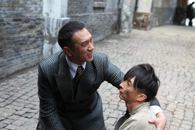 黄觉《英雄祭》演绎热血英雄 文武双全秀演技