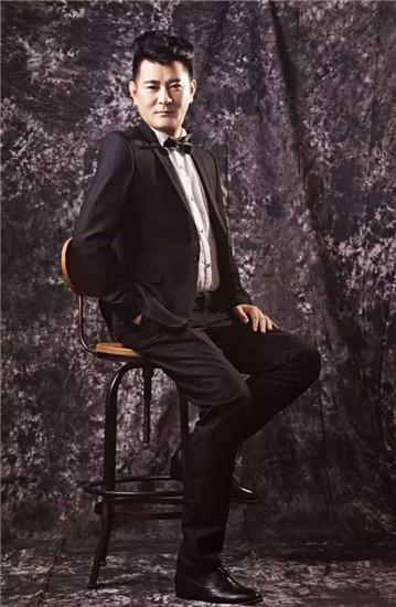 孟刚凭借电影《兄弟令》获得最佳男演员奖