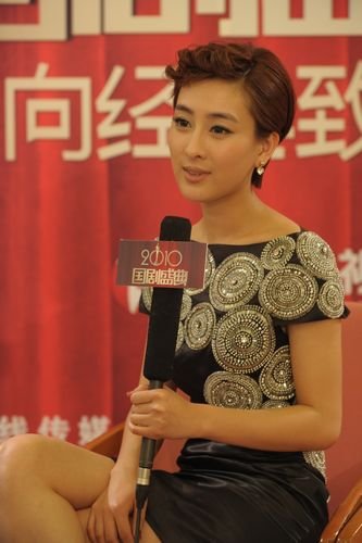 安徽卫视《国剧盛典》众星云集 马苏颁奖秀美