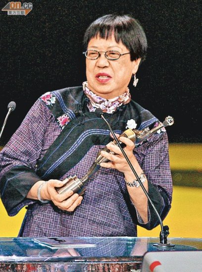 许鞍华《桃姐》巴黎电影节夺两奖 再次扬威海外
