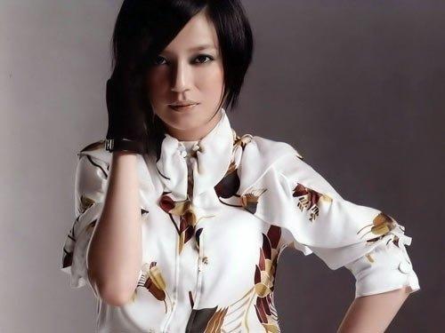 阔别5年再拍电视 赵薇佟大为演“虎妈猫爸”