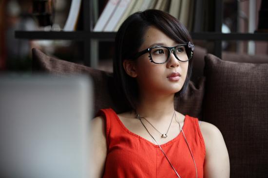 杨紫张一山《老爸回家》首演情侣 直言不拒吻戏