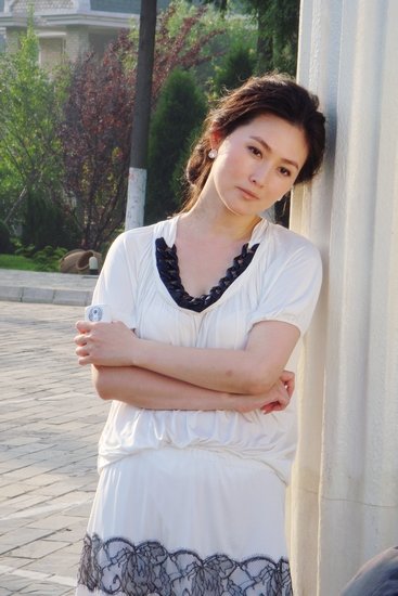 《我的丑娘》姊妹篇北京热播 王思懿遇情变_娱乐_腾讯网