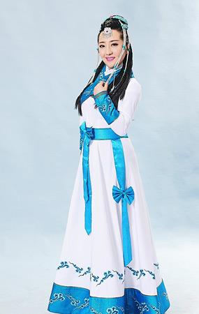 草原歌曲排行榜_新歌推荐|《美丽的草原风光无限》带你领略大美草原