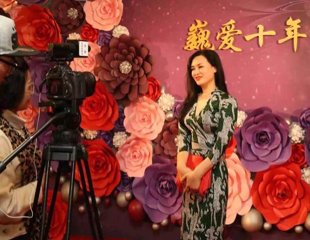 孔维关注留守儿童 出席庆典分享公益心得