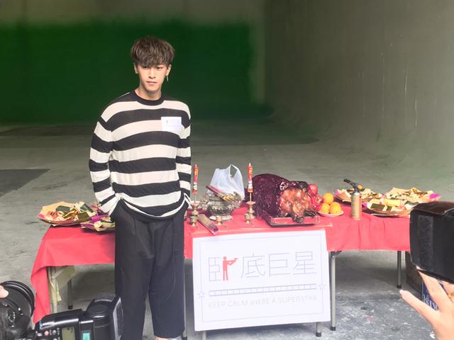 《卧底巨星》开机 李聪荧幕处女作来袭_娱乐_腾讯网