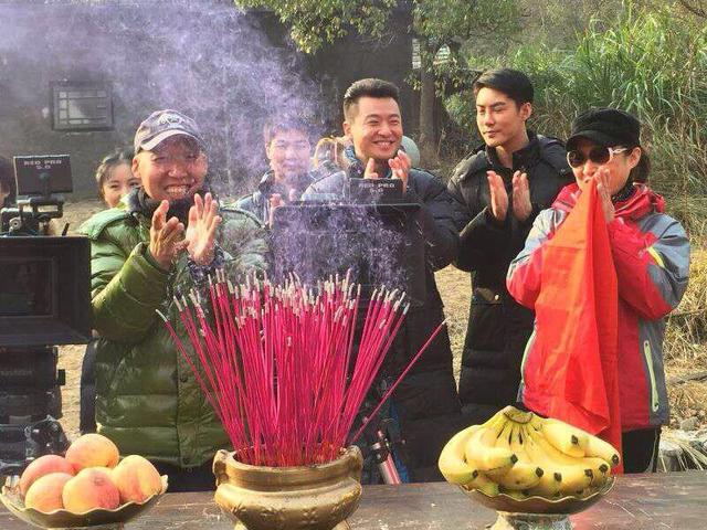 天悦出演电影《爆炸》首次挑战老年装飚演技