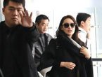 Zhang Xin naar de bodyguard zwaaiden goede bad cop tonen openhartige journalist belde het bedrijf