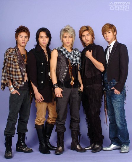 火爆网络的雷人越南HKT组合 十年对比见证转