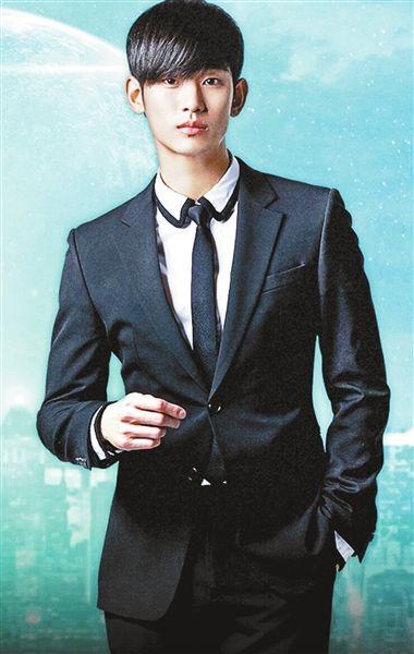 随着"教授"金秀贤和"大长腿"李敏镐再度火爆网络,韩星的火爆再度引发