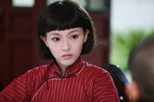 《梦想光荣1942》开播 美女唐嫣不惧扮村姑