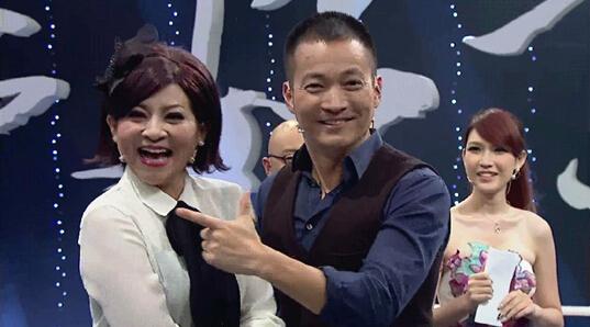 王彩桦现场示爱刘刚 被赞“中华好卧底”