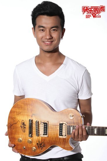 富二代扎堆快男 于湉被爆学历造假国外生活奢