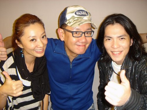 原子霏台湾发片进榜 恩师做东约萧敬腾吃麻辣