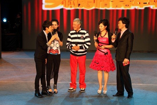 《本山快乐营》周年庆典暨《乡4》首映礼今播