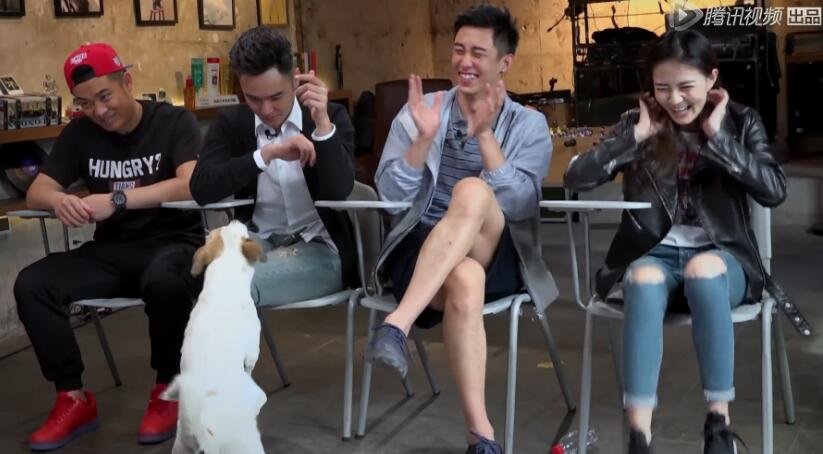 在阮经天被狗哔的部分,用了激烈的背景音乐 在阮经天被狗哔的部分,用了激烈的背景音乐