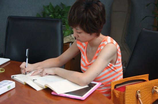 BOA制作人承诺为洪辰写歌 DL组合被赞最有星