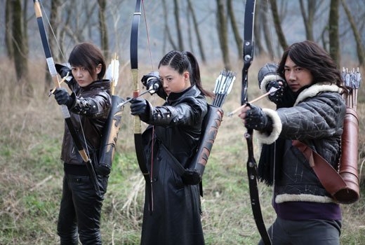 《箭在弦上》多地热播 蒋欣张娜变抗日女将