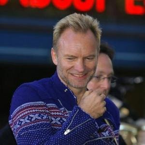 音乐 乐坛快讯 正文 sting 近日,著名摇滚歌手sting(斯汀)在接受采访